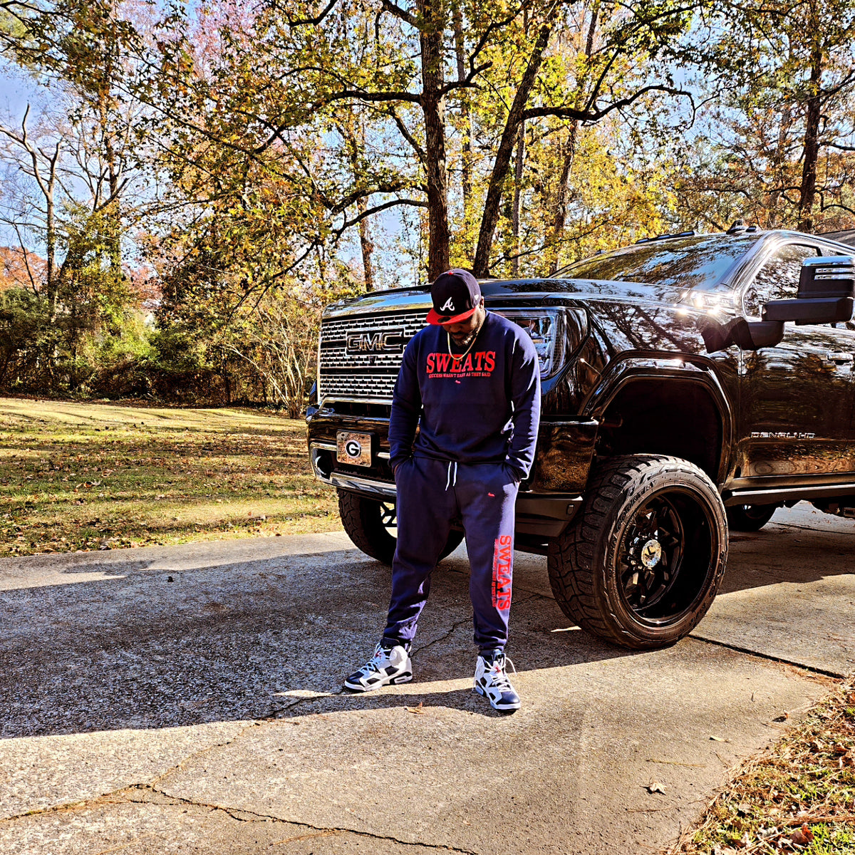 Navy Blue × Red Crewneck Errand Runner Set