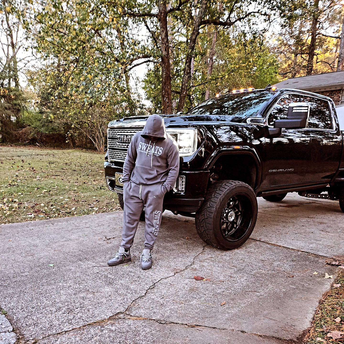 Charcoal × Ash Grey Errand Runner Pullover Set